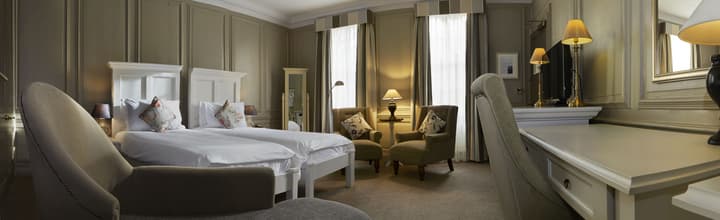 Vanbrugh House Hotel