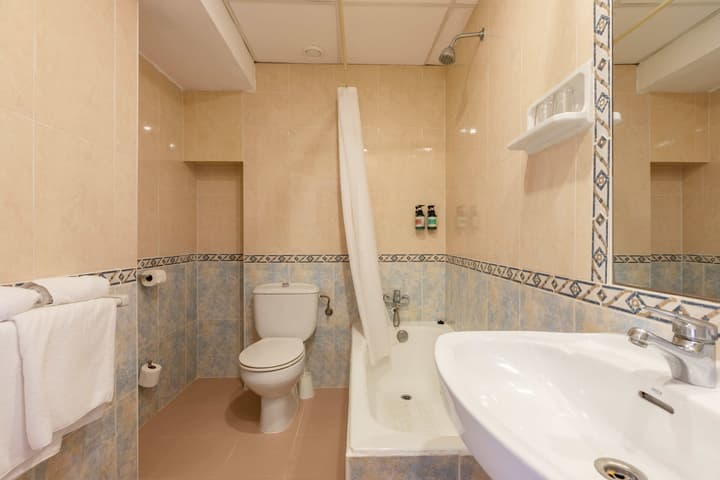The Red Hotel by Ibiza Feeling - Adults only