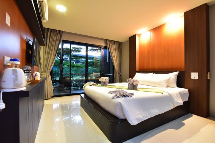 The Breeze Lipe Resort