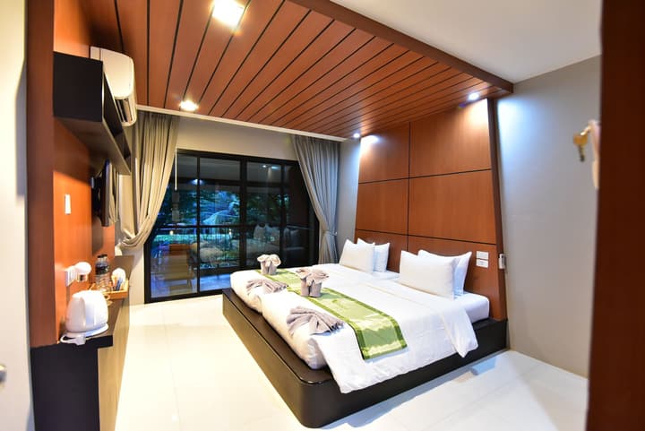 The Breeze Lipe Resort