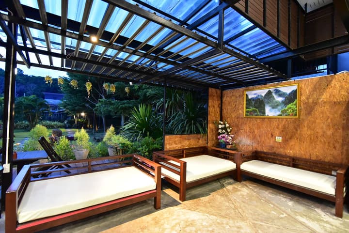 The Breeze Lipe Resort