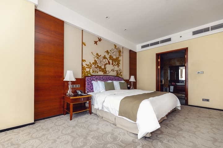 Hotels & Preference Hualing Tbilisi