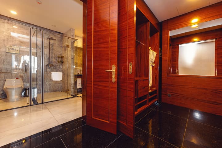 Hotels & Preference Hualing Tbilisi