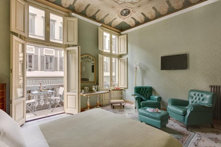 Cavour 10
