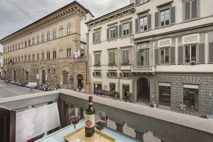 Cavour 10