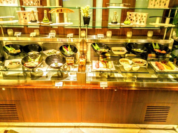 Raviz Center Point Hotel