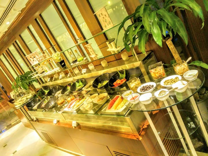Raviz Center Point Hotel
