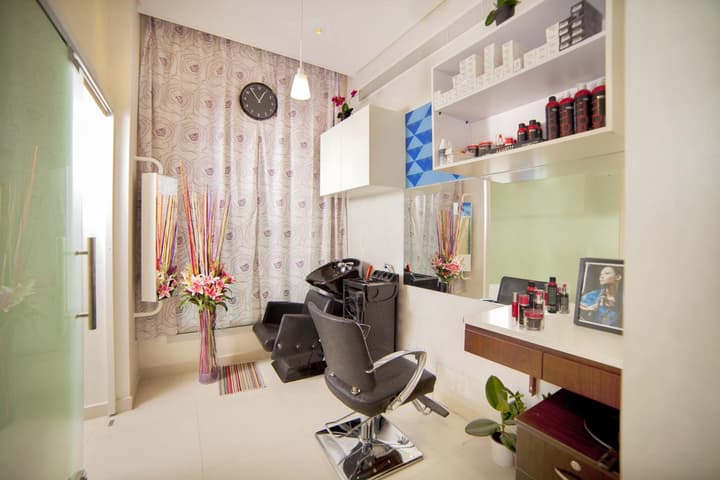 Raviz Center Point Hotel