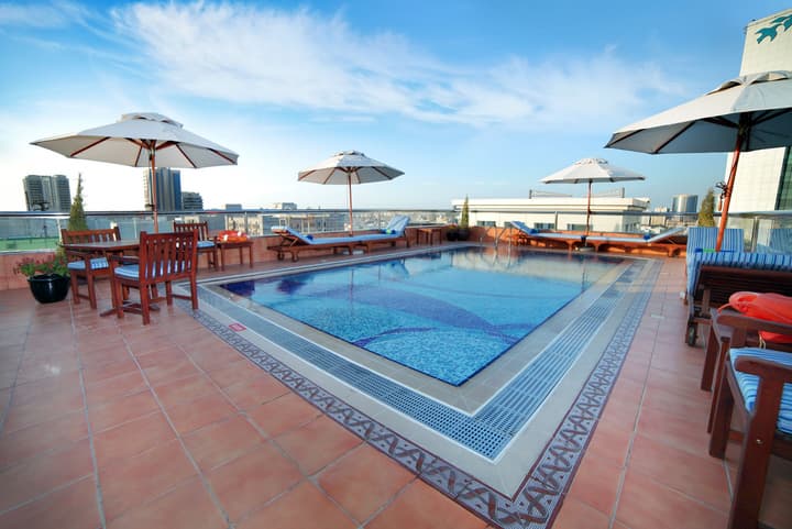 Raviz Center Point Hotel