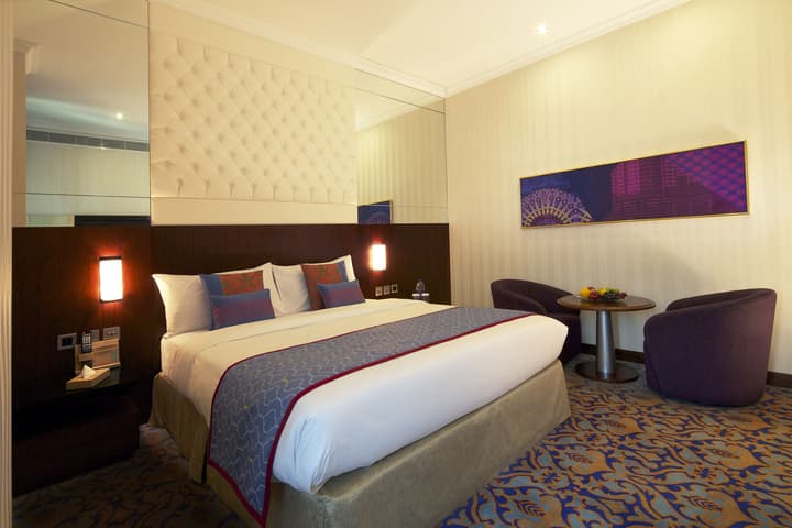 Raviz Center Point Hotel