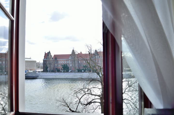 WenderEDU Business Center