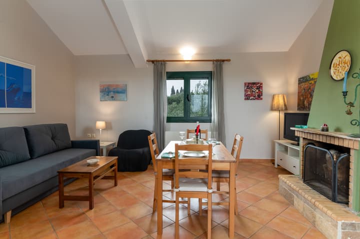 Koxyli Village Studios & Apartments