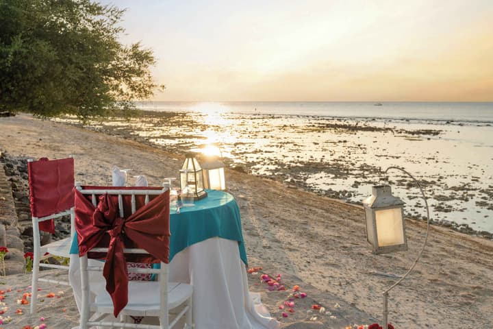 Jambuluwuk Oceano Resort Gili Trawangan