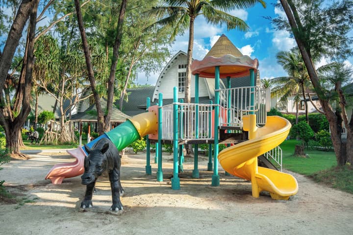 Jambuluwuk Oceano Resort Gili Trawangan