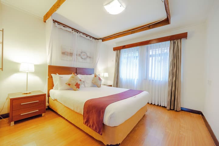Heri Heights Hotel Apartments, SureStay Collection by BW