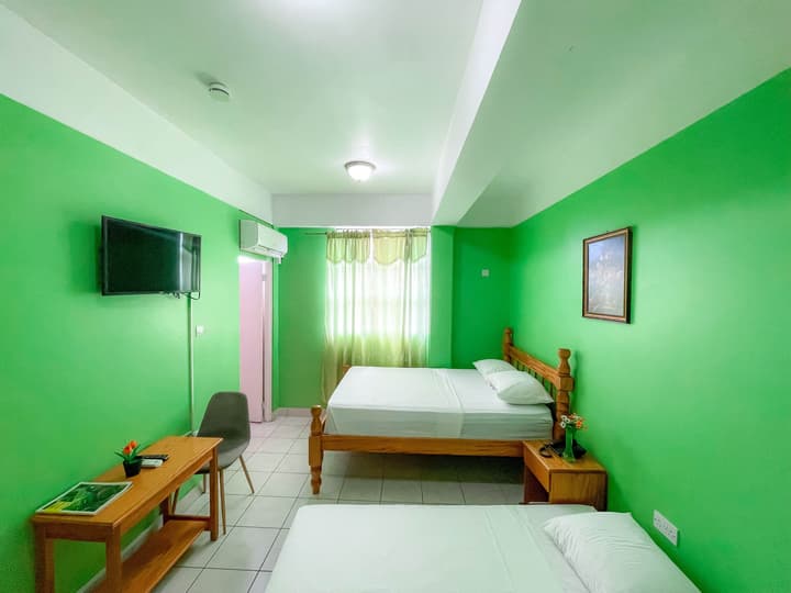 La Flamboyant Hotel