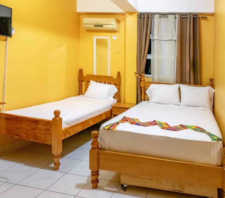 La Flamboyant Hotel
