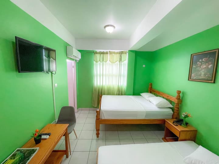 La Flamboyant Hotel