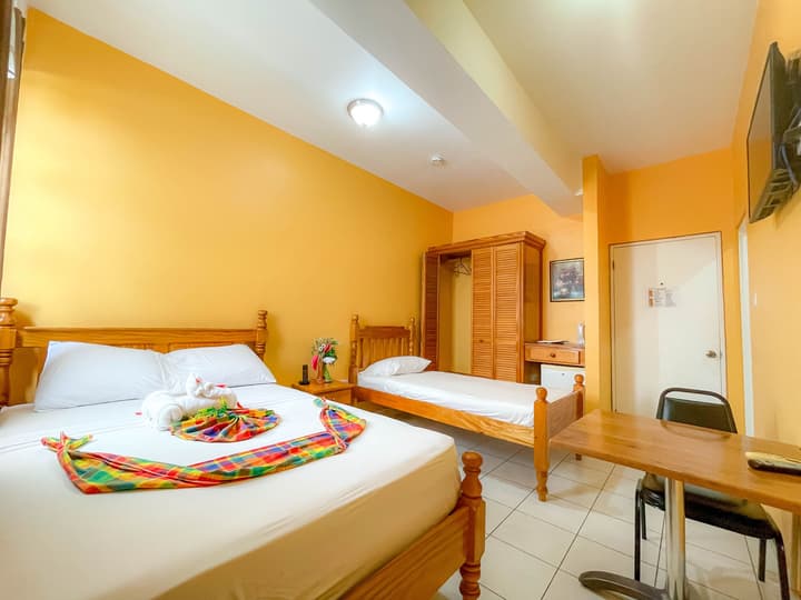 La Flamboyant Hotel