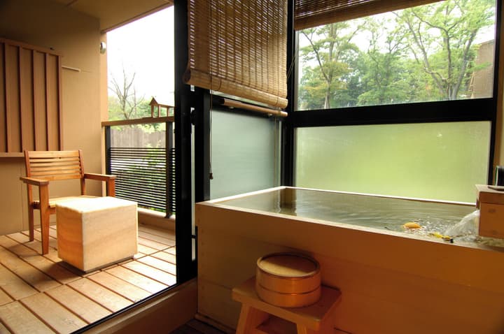 HAKONE Setsugetsuka