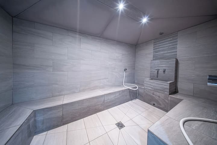 Aquatis Hotel