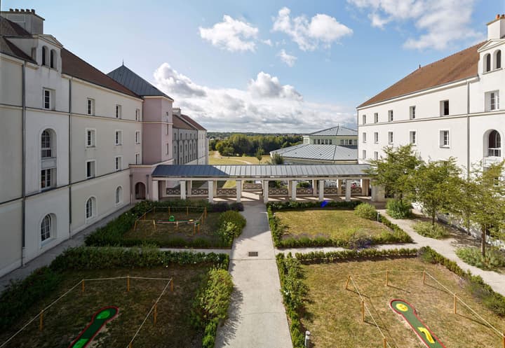B&B Hôtel près de Disneyland® Paris