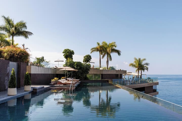 Saccharum Resort