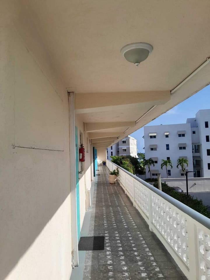 Melrose Beach Apartments
