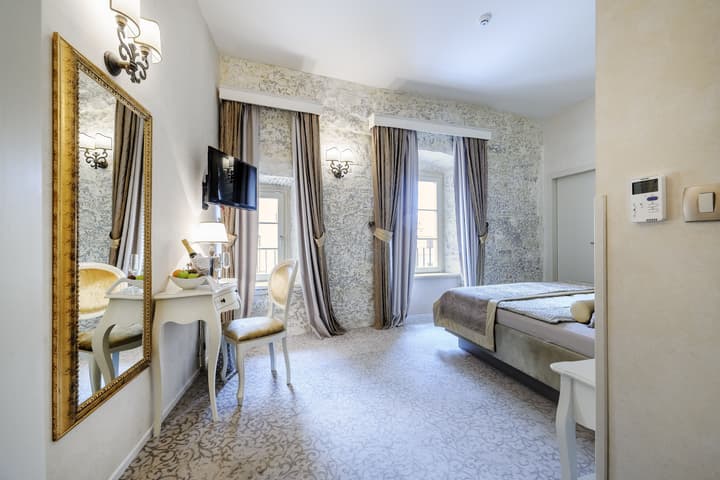 Heritage Hotel Life Palace