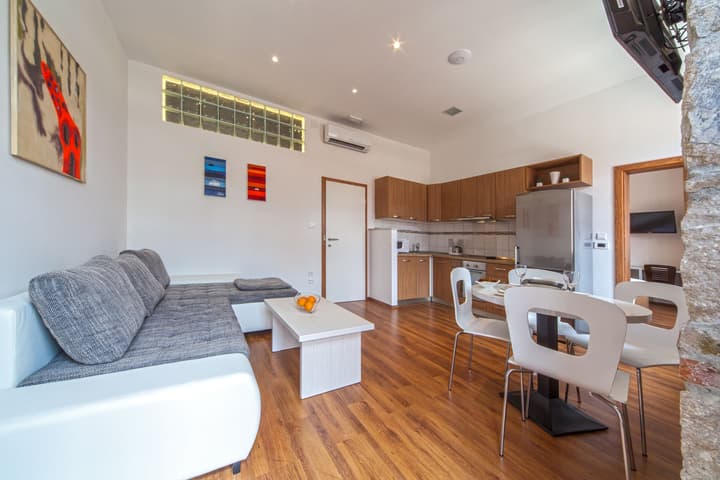 Marmontova Luxury Rooms