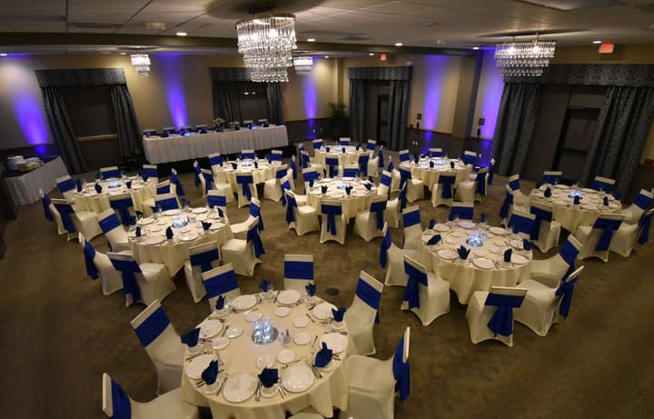 Hampton Inn & Suites Milwaukee West