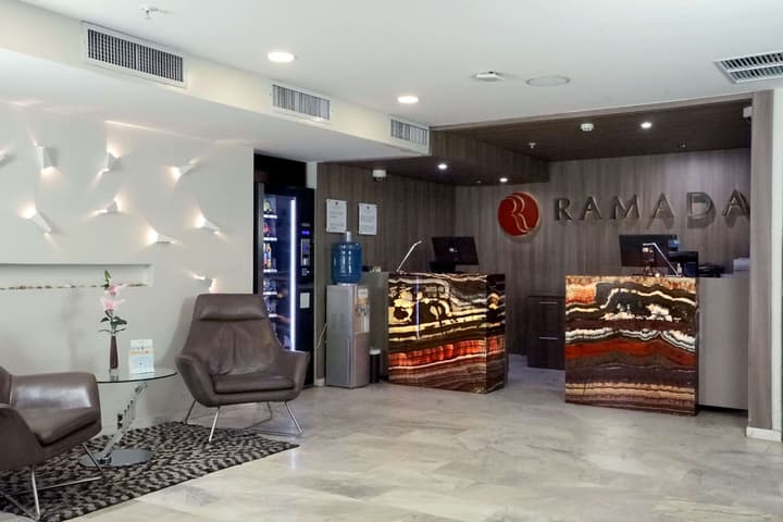 Ramada Panama Centro Via Argentina