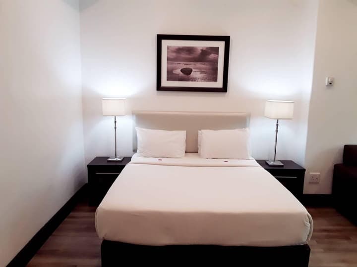Parade Hotel