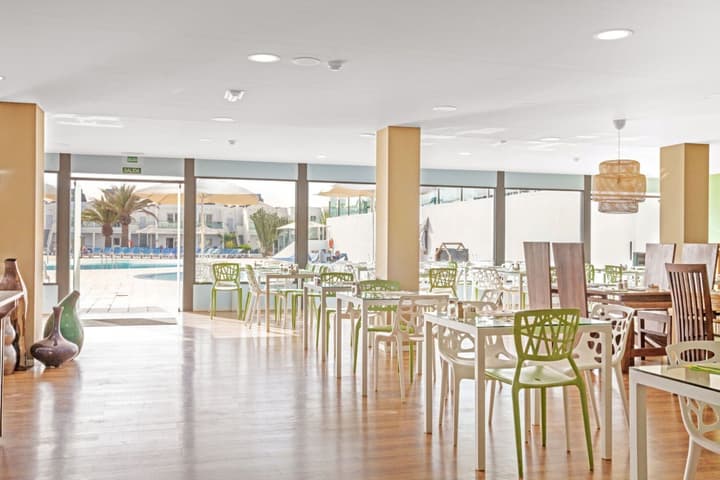 Hotel Plaza Palmeras