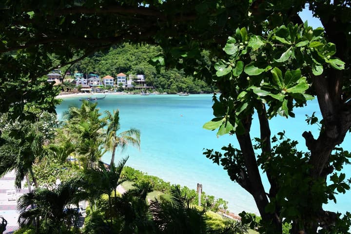 Phi Phi Island Cabana Hotel