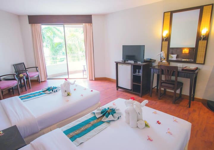 Phi Phi Island Cabana Hotel