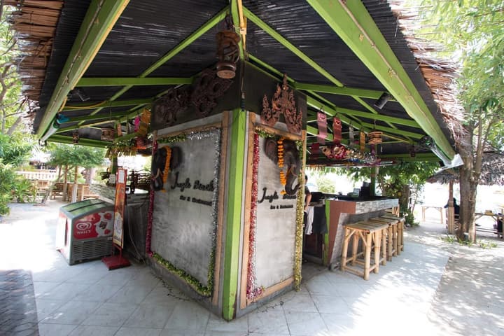 Phi Phi Island Cabana Hotel
