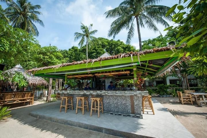 Phi Phi Island Cabana Hotel