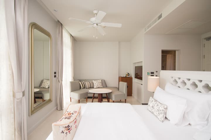 Little Nyonya Hotel