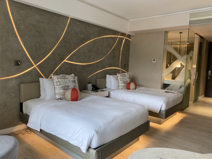 The Lind Boracay