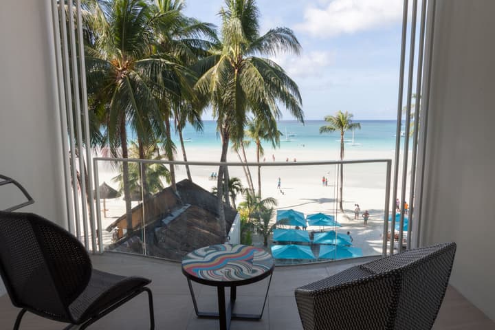 The Lind Boracay