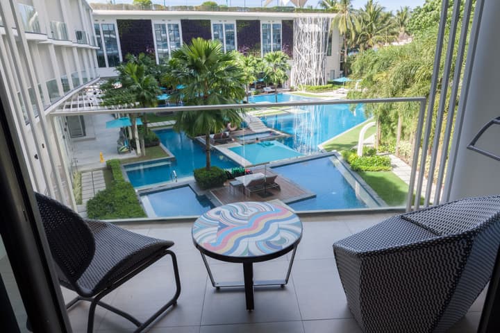 The Lind Boracay