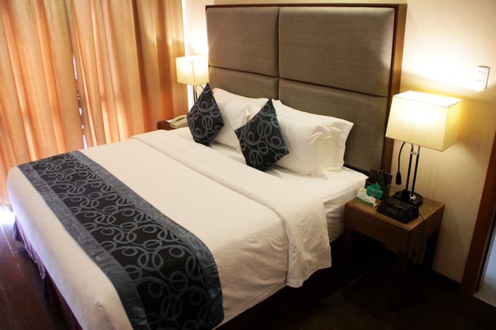 Golden Phoenix Hotel Manila