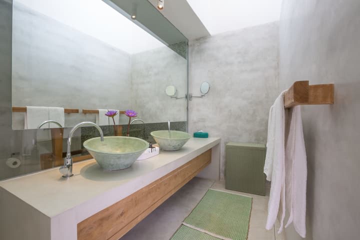 Sri Sharavi Beach Villas & Spa