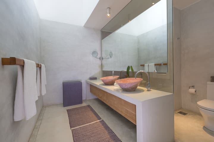 Sri Sharavi Beach Villas & Spa