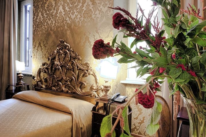 Des Epoques Hotel