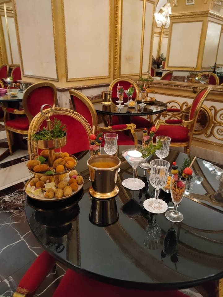 Des Epoques Hotel