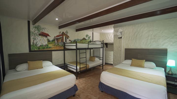 Hotel Flor Blanca