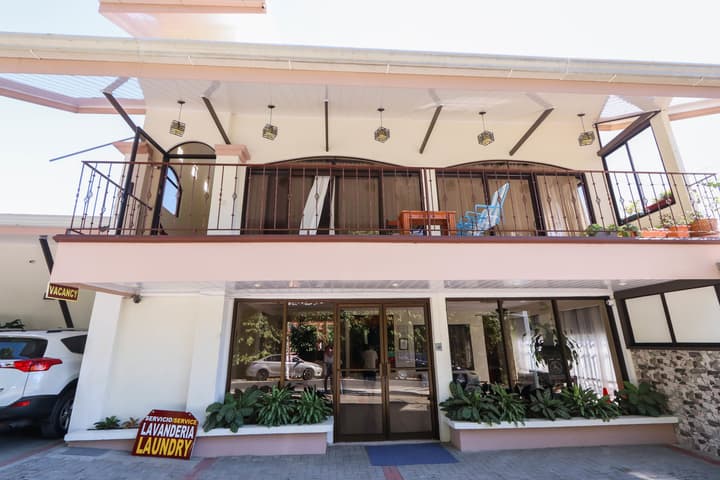 Hotel Flor Blanca