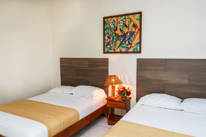 Hotel Flor Blanca